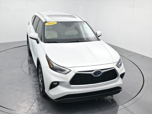 2022 Toyota Highlander Hybrid XLE