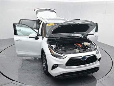 2022 Toyota Highlander Hybrid XLE