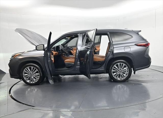 2024 Toyota Highlander Platinum