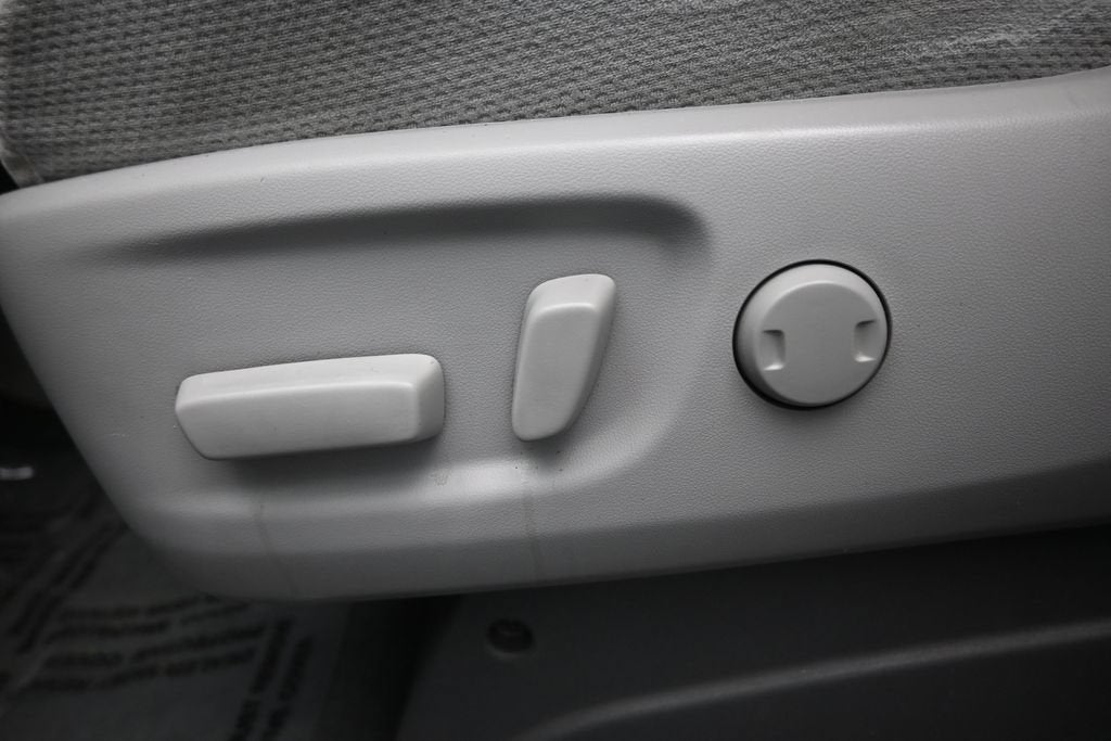 2019 Toyota Sienna LE 8 Passenger