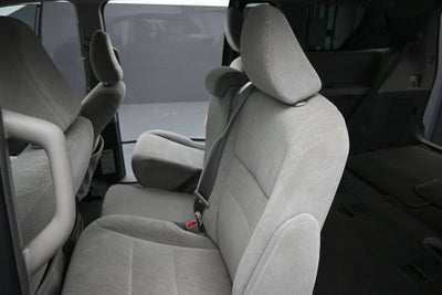 2019 Toyota Sienna LE 8 Passenger