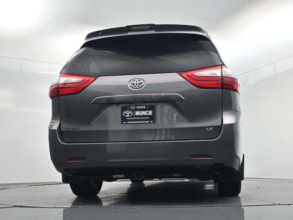 2019 Toyota Sienna LE 8 Passenger