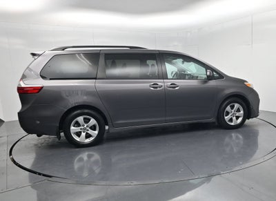 2019 Toyota Sienna LE 8 Passenger