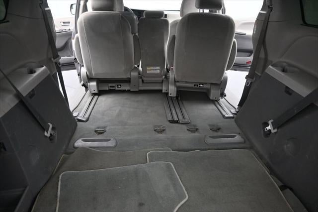2019 Toyota Sienna LE 8 Passenger