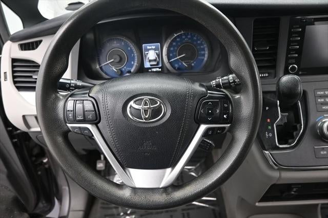 2019 Toyota Sienna LE 8 Passenger
