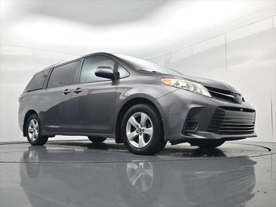 2019 Toyota Sienna LE 8 Passenger