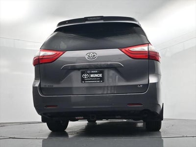 2019 Toyota Sienna LE 8 Passenger