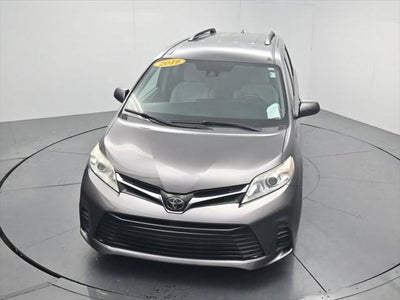 2019 Toyota Sienna LE 8 Passenger