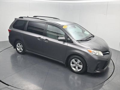 2019 Toyota Sienna LE 8 Passenger