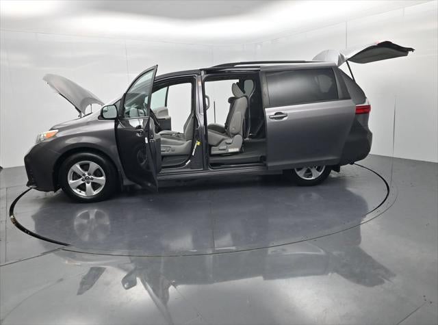 2019 Toyota Sienna LE 8 Passenger