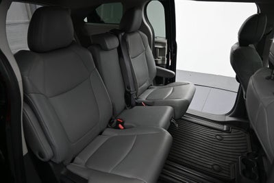 2023 Toyota Sienna XLE 8 Passenger