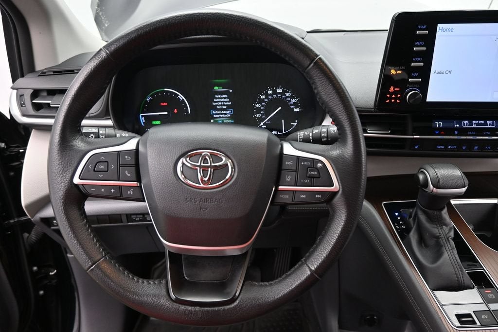 2023 Toyota Sienna XLE 8 Passenger