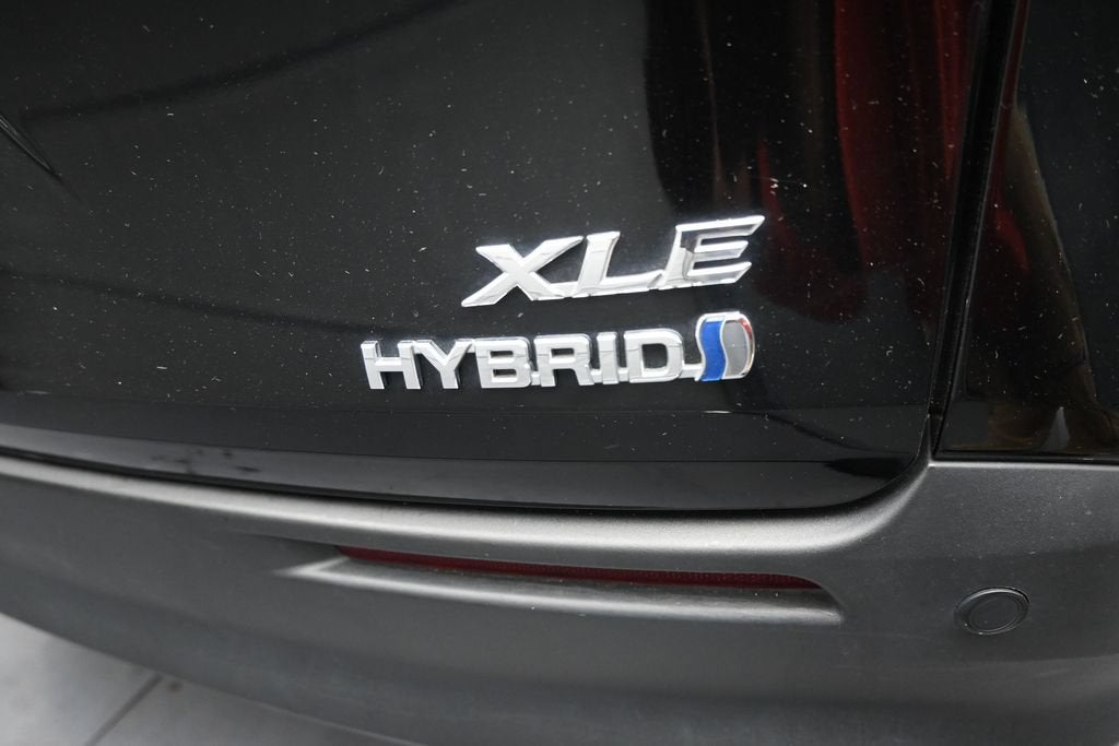 2023 Toyota Sienna XLE 8 Passenger