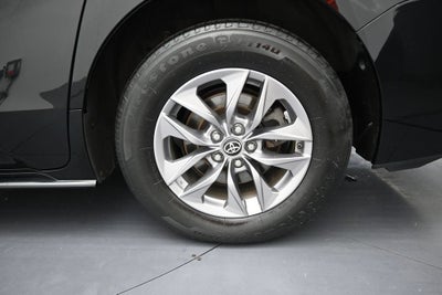 2023 Toyota Sienna XLE 8 Passenger