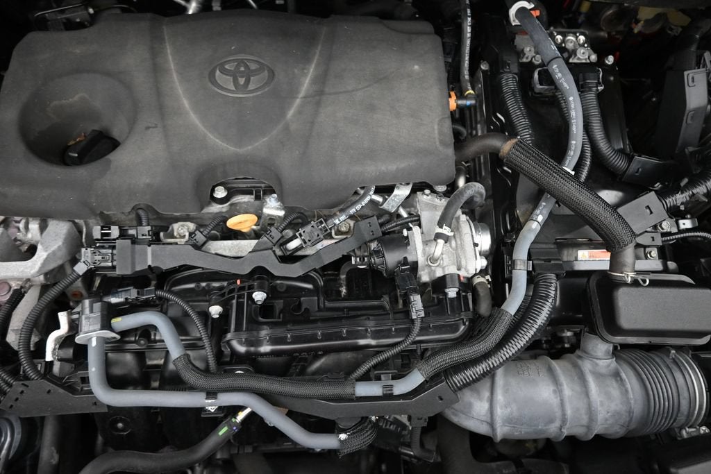 2023 Toyota Sienna XLE 8 Passenger