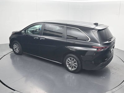 2023 Toyota Sienna XLE 8 Passenger