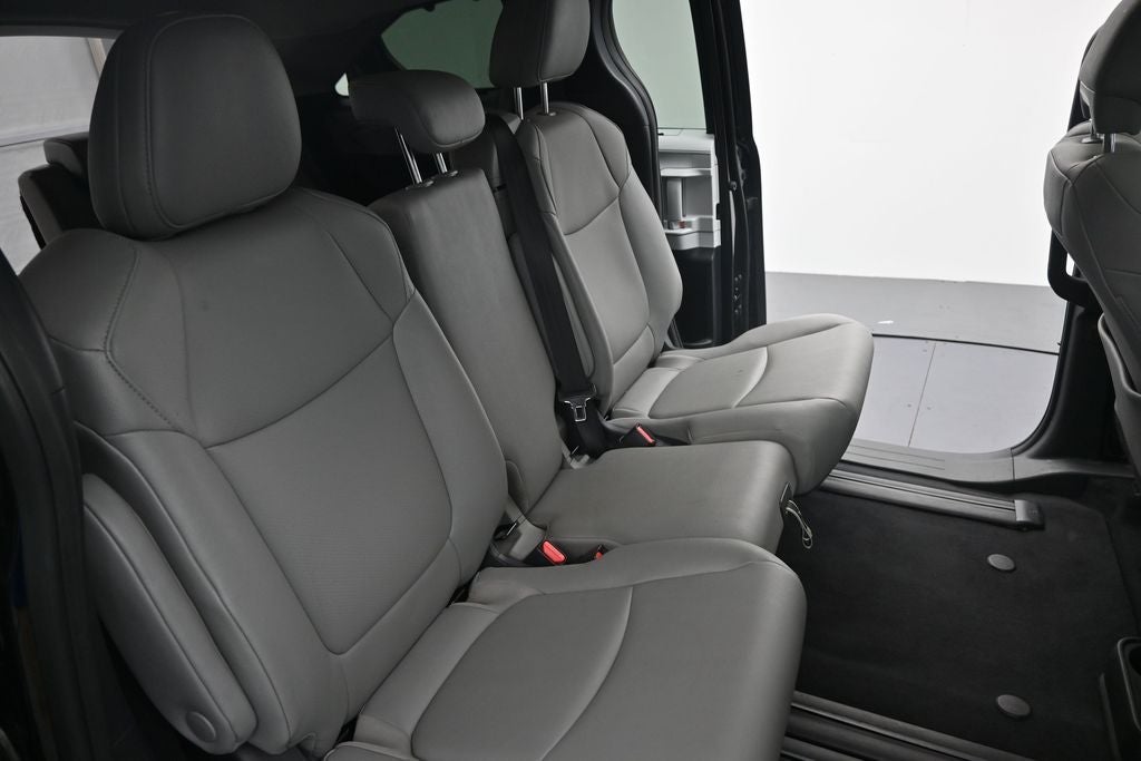 2026 Toyota Sienna XLE 8 Passenger