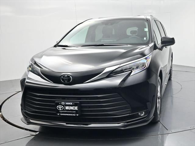 2026 Toyota Sienna XLE 8 Passenger