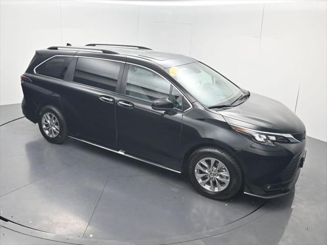 2026 Toyota Sienna XLE 8 Passenger