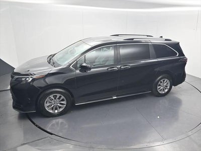 2026 Toyota Sienna XLE 8 Passenger