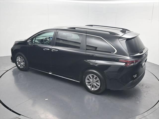 2026 Toyota Sienna XLE 8 Passenger