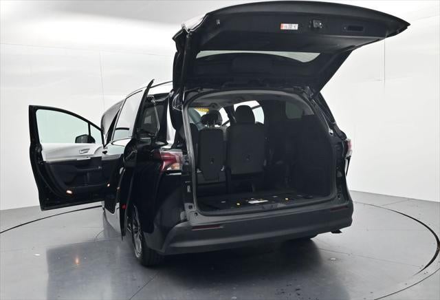 2026 Toyota Sienna XLE 8 Passenger
