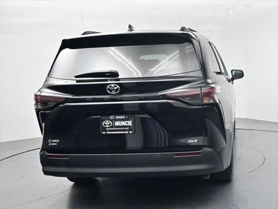2026 Toyota Sienna XLE 8 Passenger