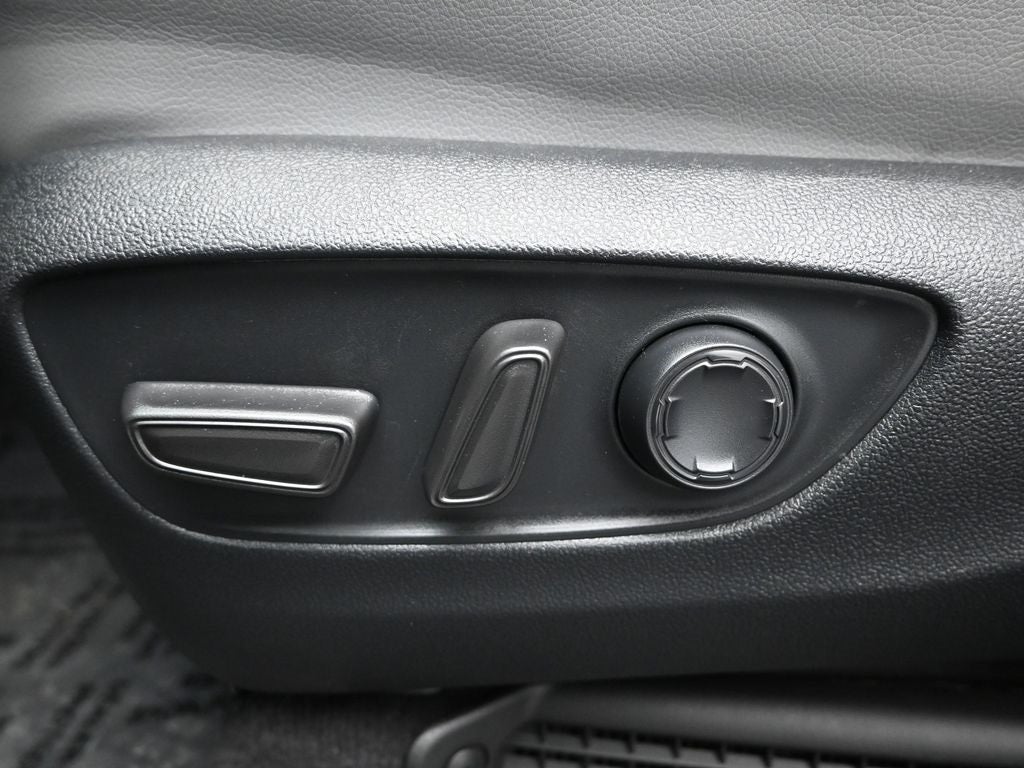 2024 Toyota Sienna XLE 8 Passenger