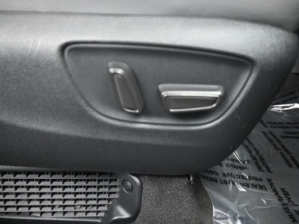 2024 Toyota Sienna XLE 8 Passenger