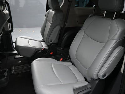 2024 Toyota Sienna XLE 8 Passenger