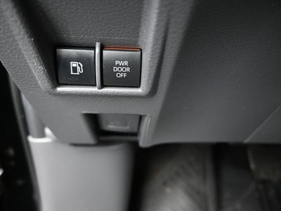 2024 Toyota Sienna XLE 8 Passenger