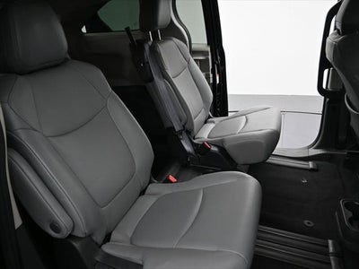 2024 Toyota Sienna XLE 8 Passenger