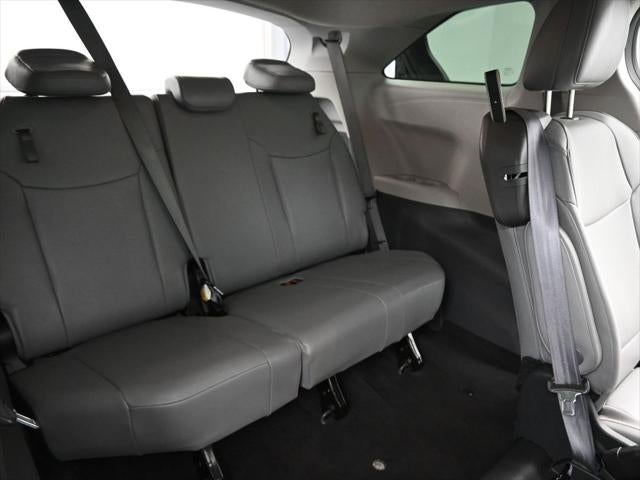 2024 Toyota Sienna XLE 8 Passenger