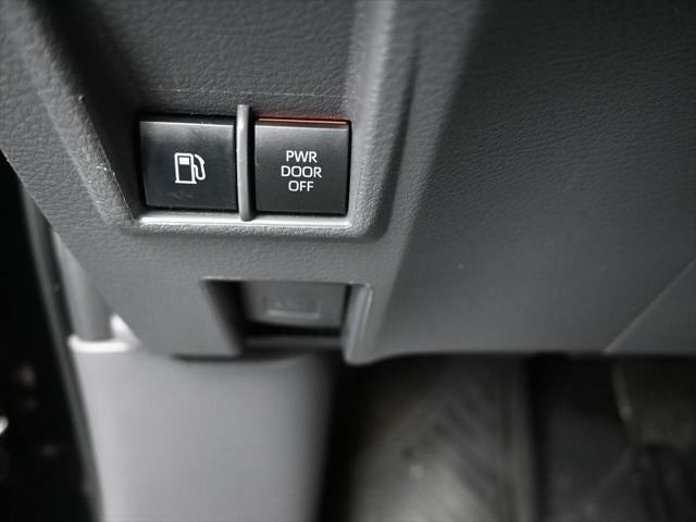 2024 Toyota Sienna XLE 8 Passenger