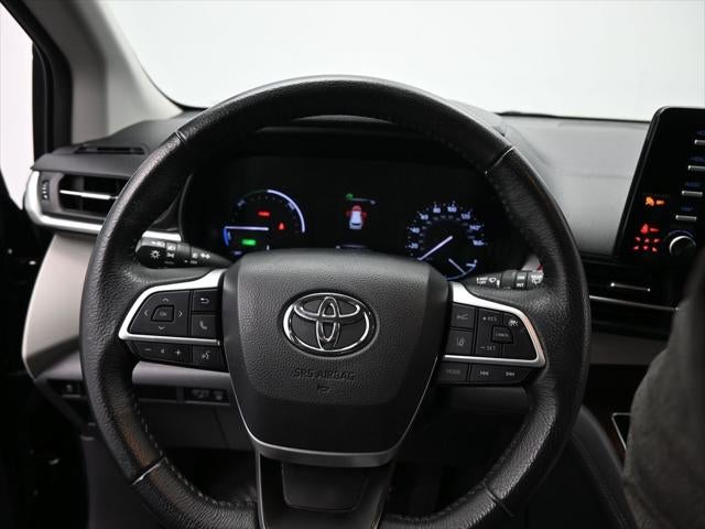 2024 Toyota Sienna XLE 8 Passenger