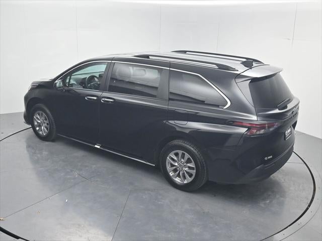 2024 Toyota Sienna XLE 8 Passenger