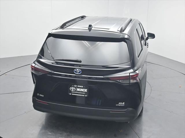 2024 Toyota Sienna XLE 8 Passenger