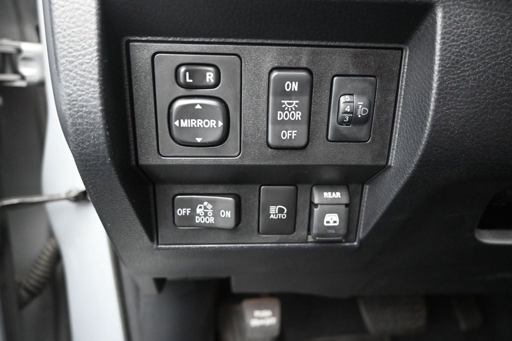 2018 Toyota Tundra Limited 5.7L V8
