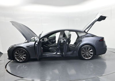 2022 Tesla Model S Plaid
