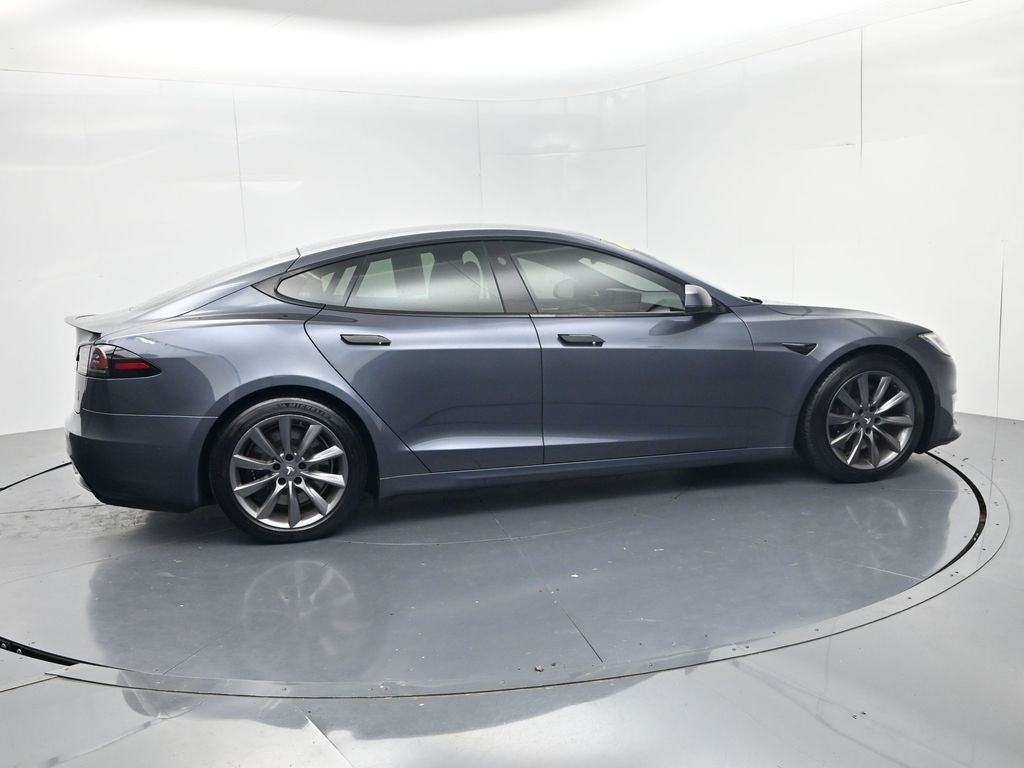 2022 Tesla Model S Plaid