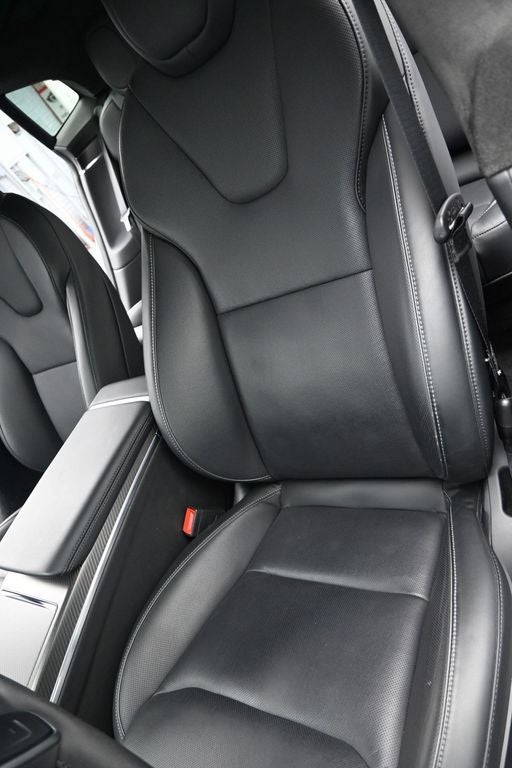 2022 Tesla Model S Plaid