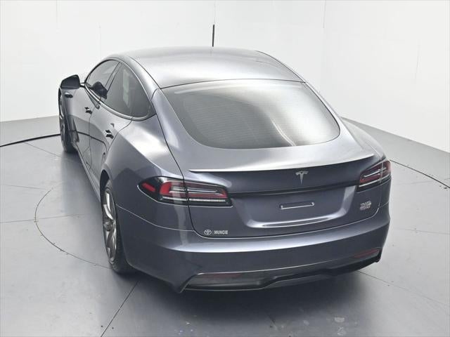 2022 Tesla Model S Plaid
