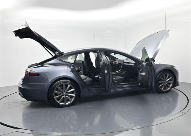 2022 Tesla Model S Plaid