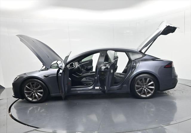 2022 Tesla Model S Plaid