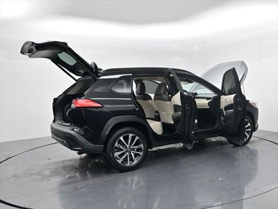 2022 Toyota Corolla Cross XLE