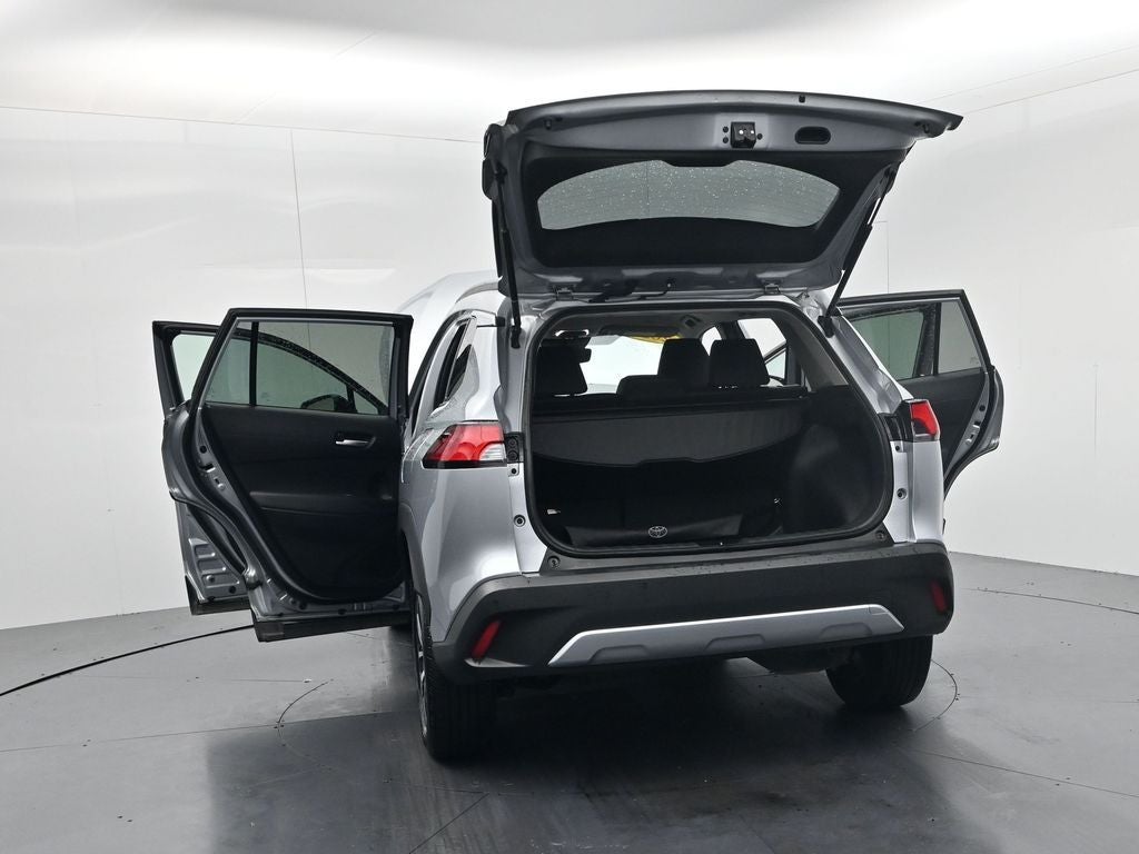2025 Toyota Corolla Cross XLE