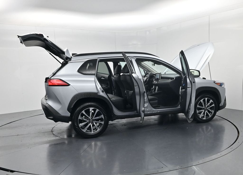2025 Toyota Corolla Cross XLE