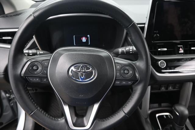 2025 Toyota Corolla Cross XLE