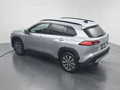 2025 Toyota Corolla Cross XLE