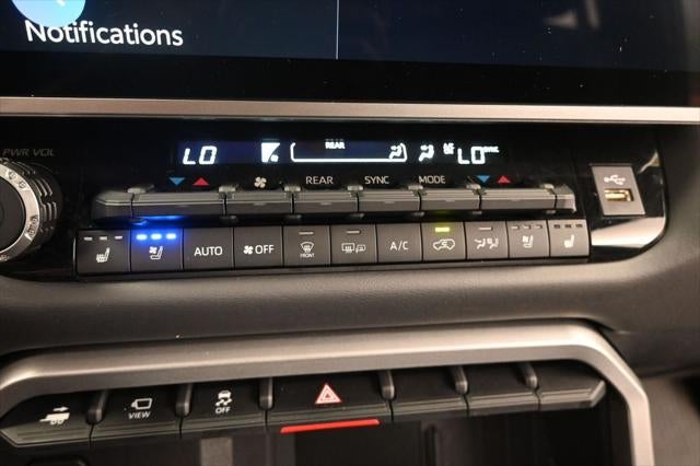 2025 Toyota Sequoia Platinum